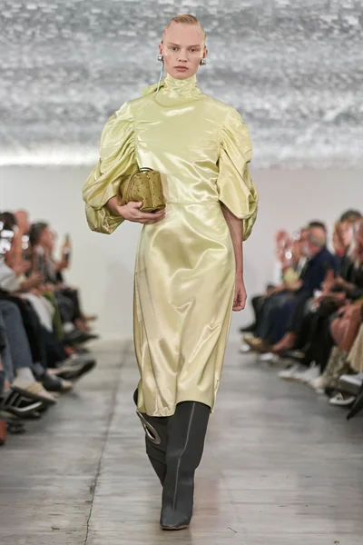 Look 59